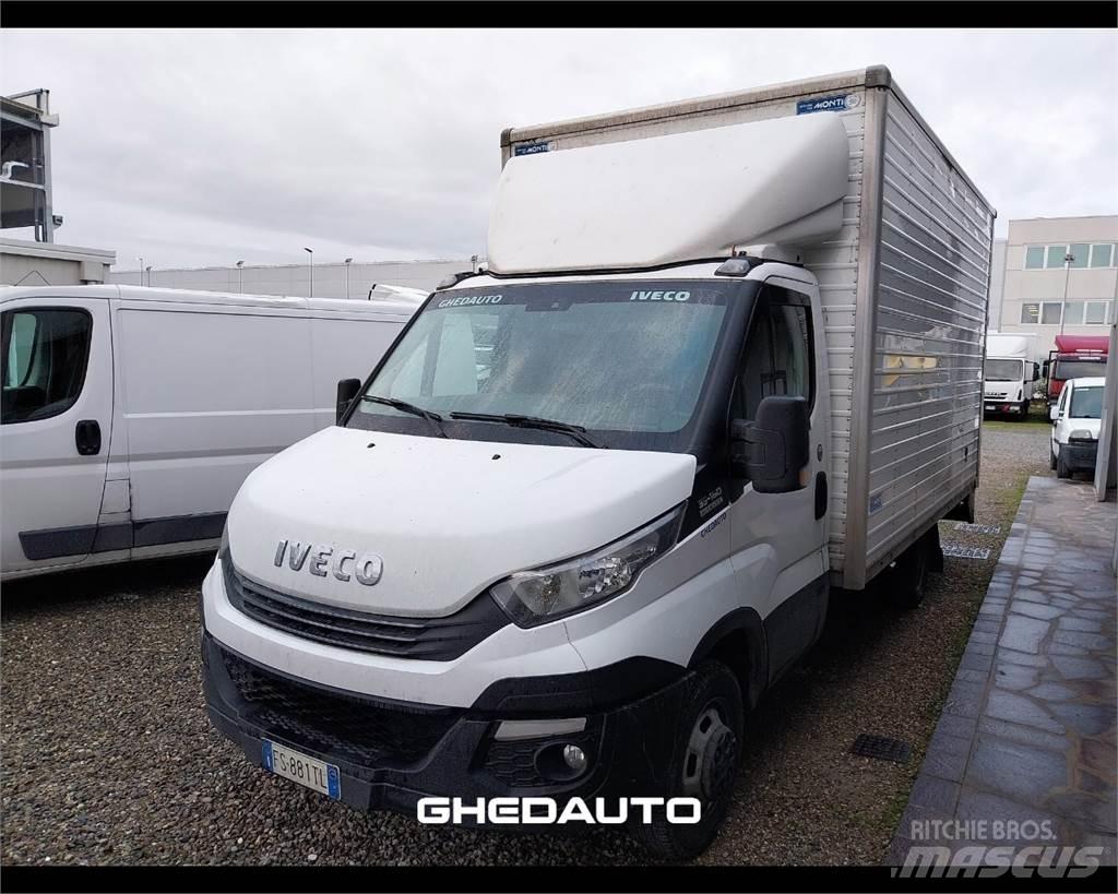 Iveco 35C18 車廂