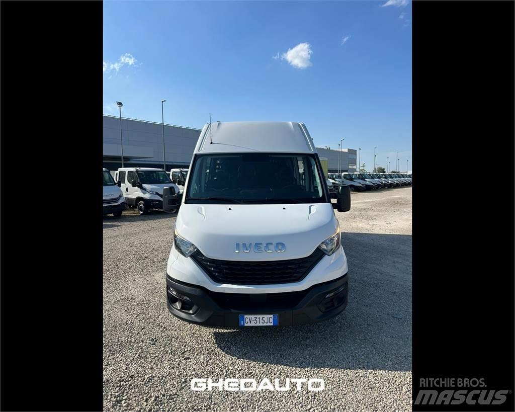 Iveco 35S16 車廂