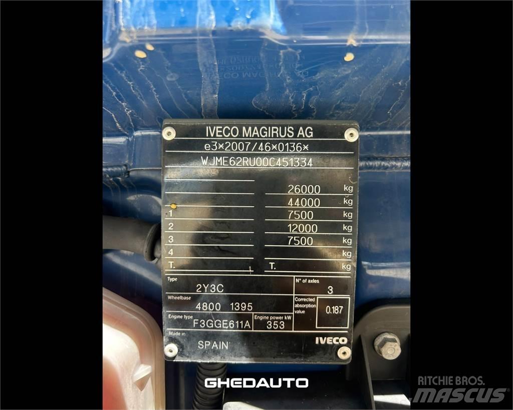 Iveco AS260S48S 貨箱式卡車