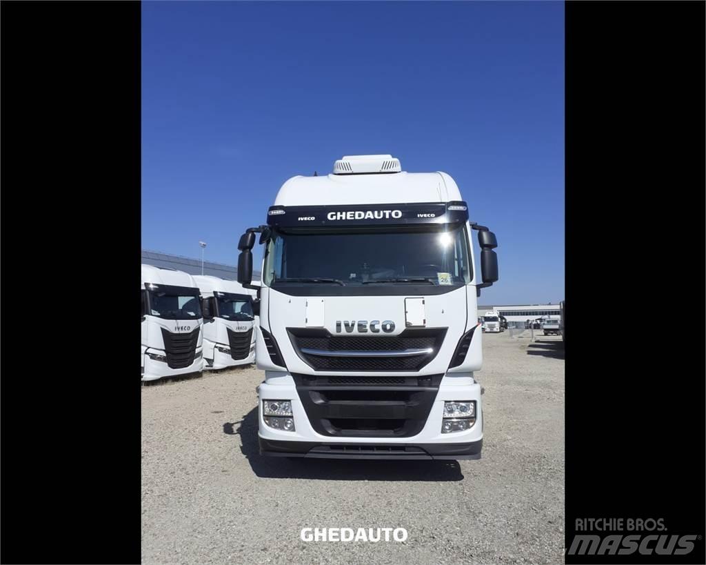 Iveco AS260S48Y 貨箱式卡車