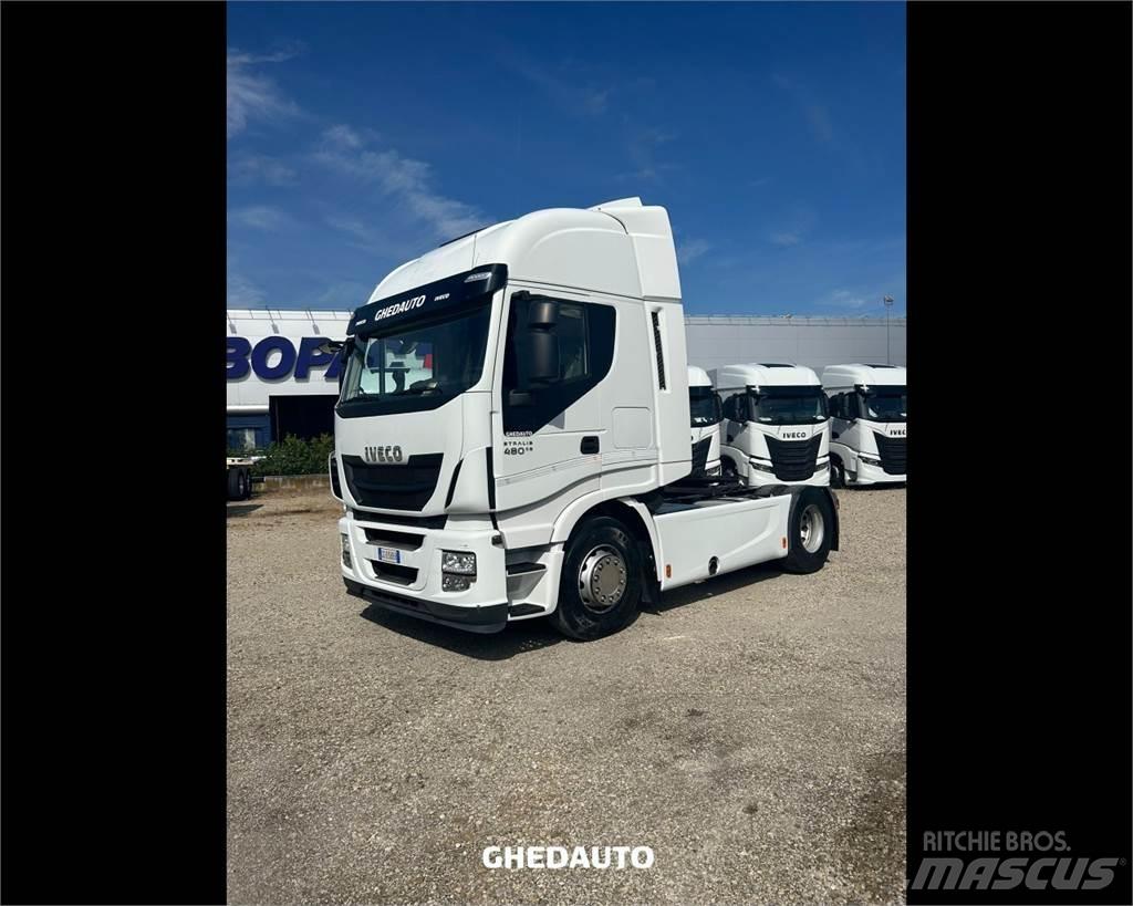 Iveco AS440S48T/P 貨箱式卡車
