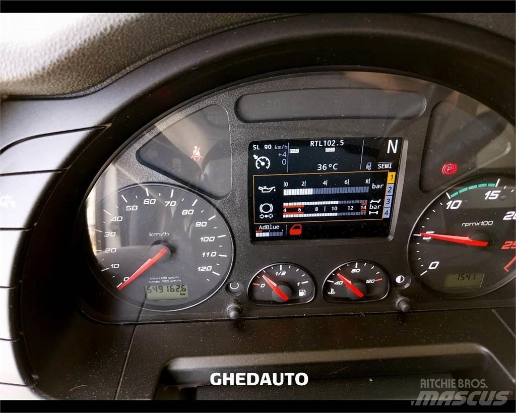 Iveco AS440S48T/P 貨箱式卡車