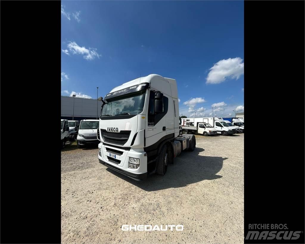 Iveco AS440S48T/P 貨箱式卡車