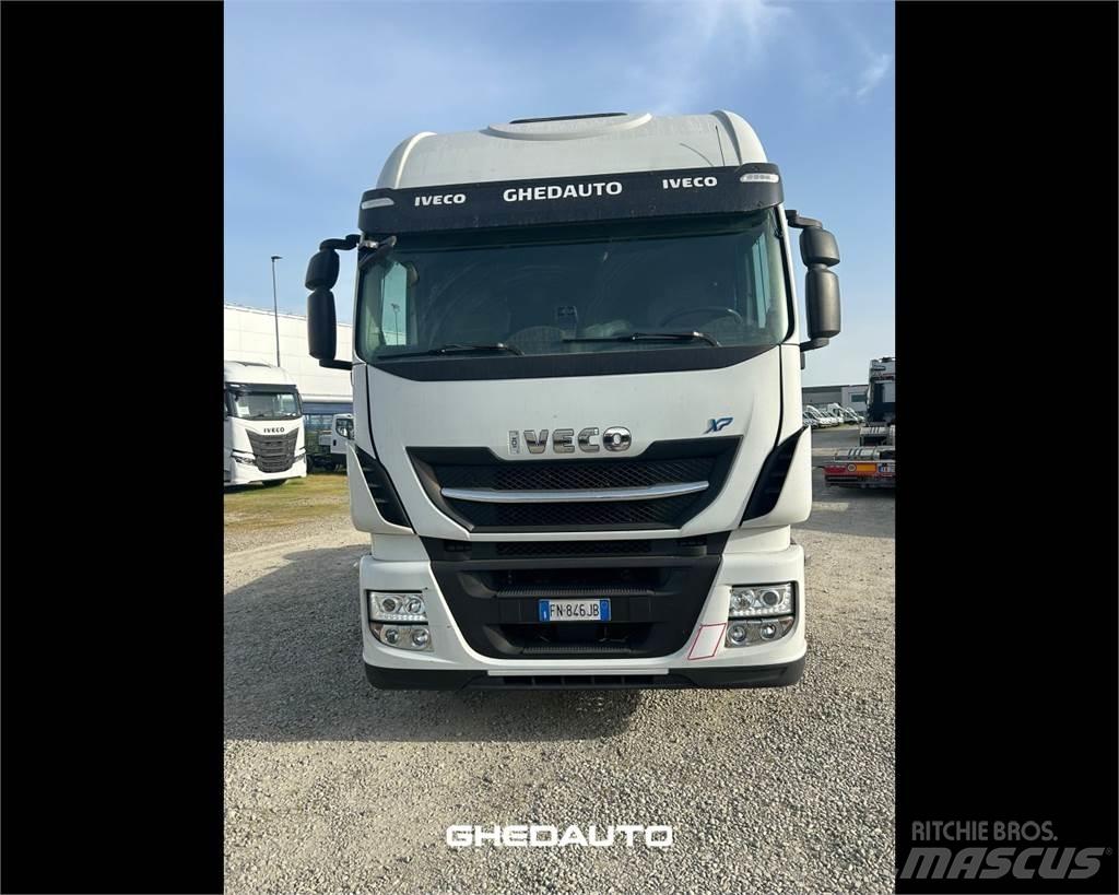 Iveco AS440ST 貨箱式卡車