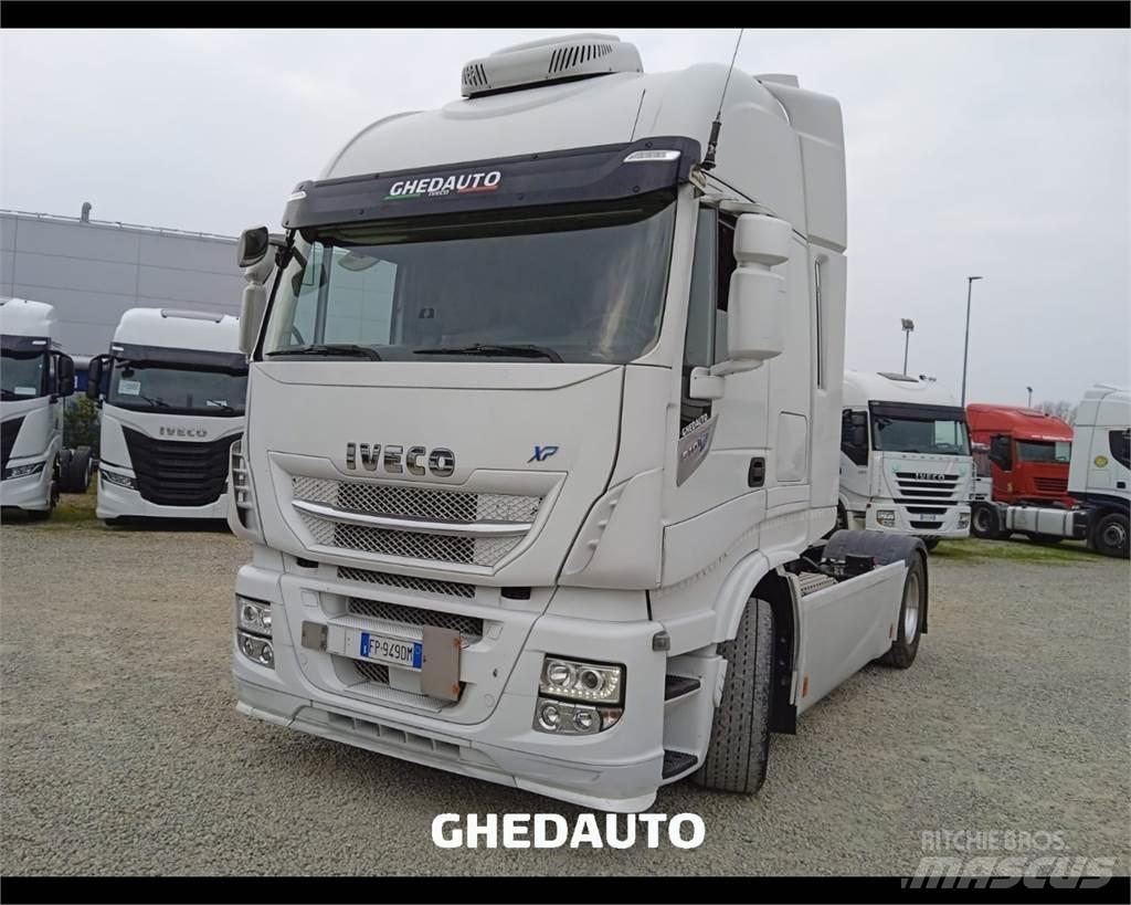 Iveco AS440ST/P 貨箱式卡車