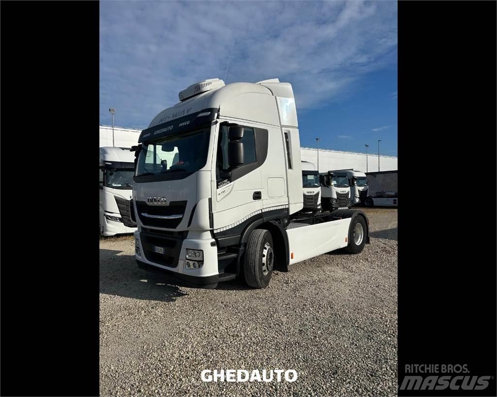 Iveco AS440ST/P 貨箱式卡車