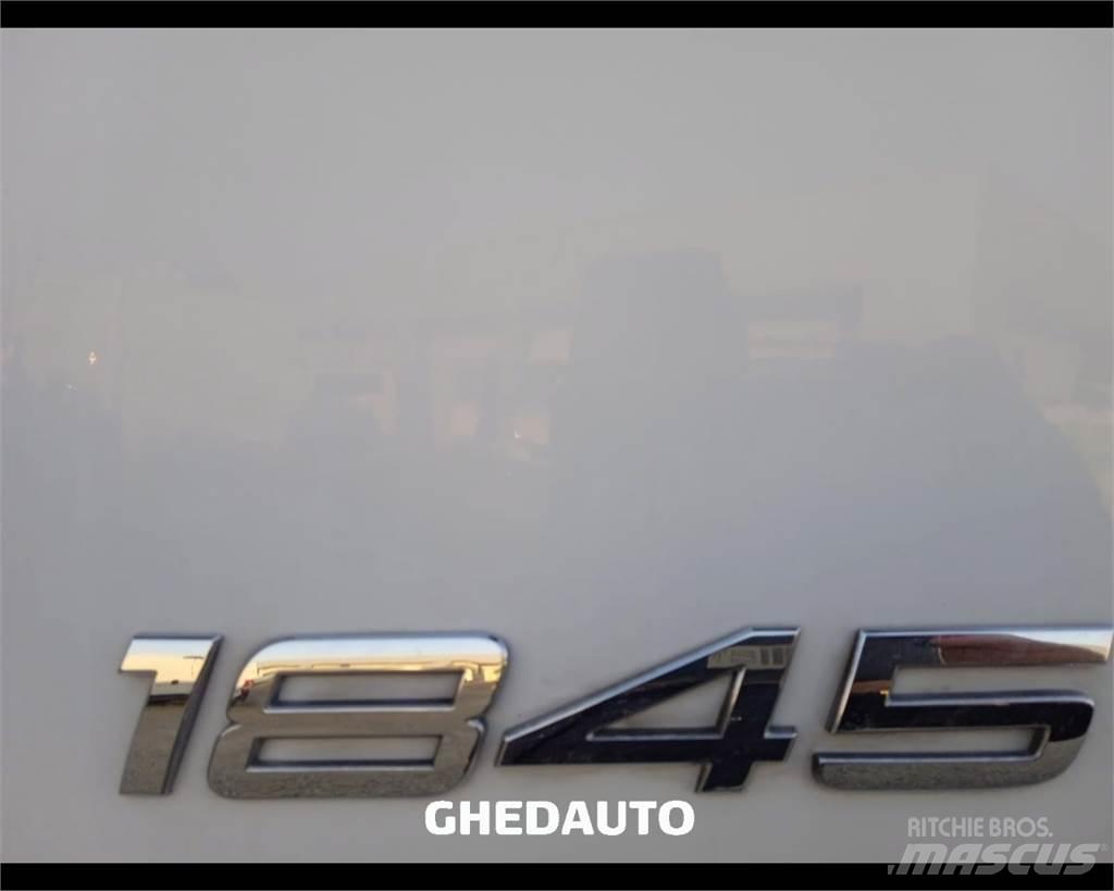 Mercedes-Benz ACTROS 貨箱式卡車