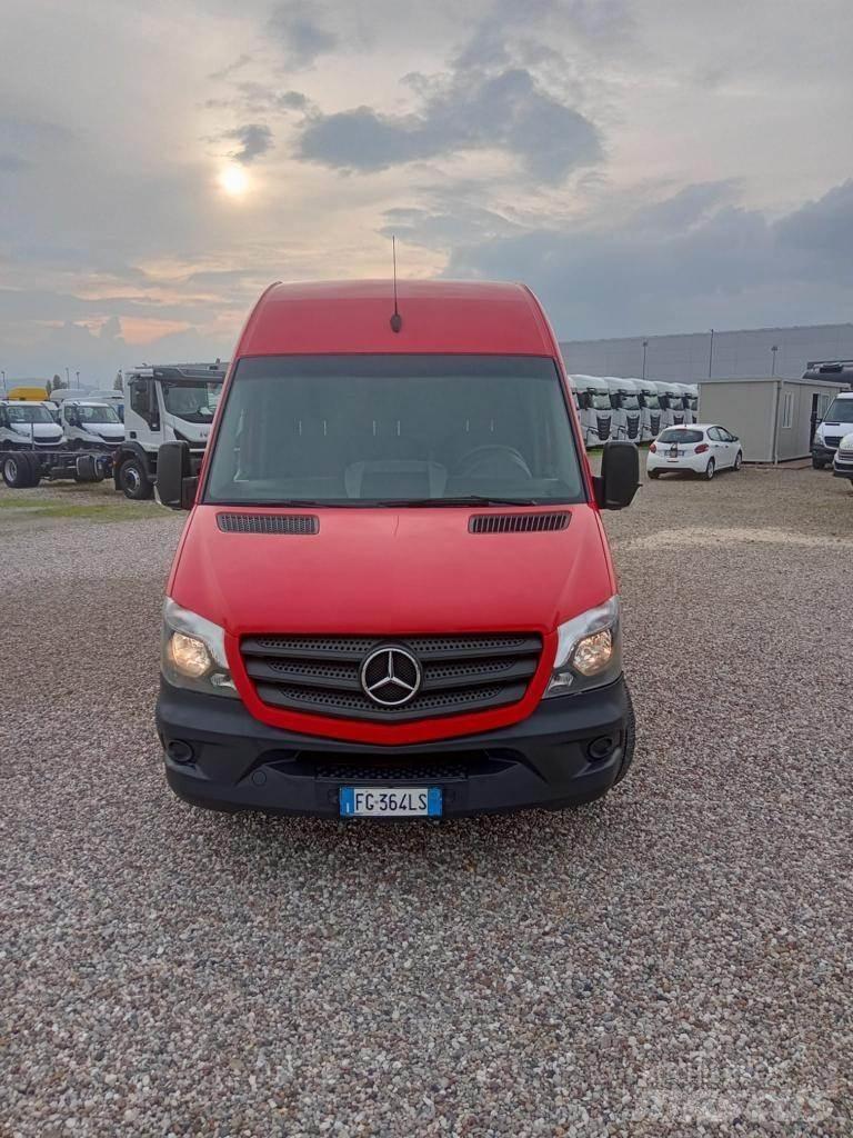 Mercedes-Benz SPINTER 車廂