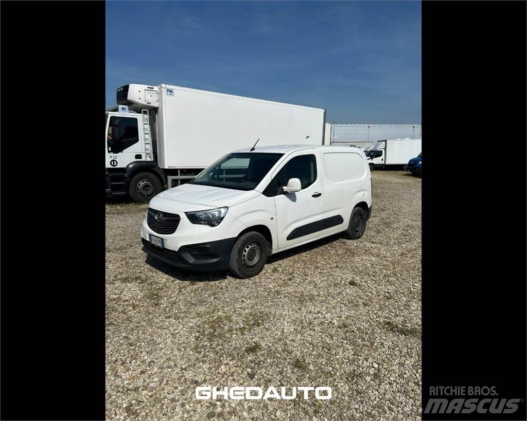 Opel Combo III 2012 車廂
