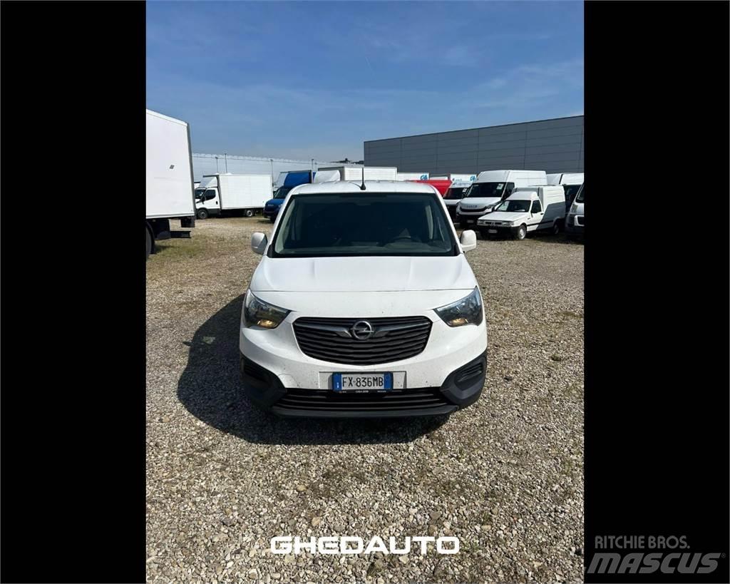 Opel Combo III 2012 車廂