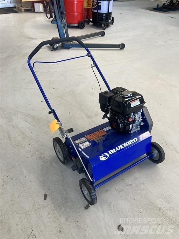  - - - 手扶式割草機