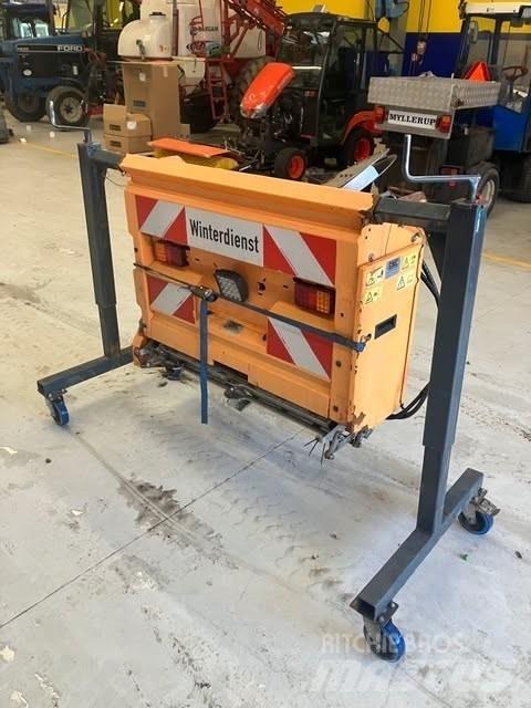 Fiedler  砂鹽撒布機