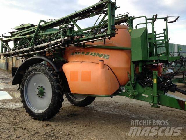 Amazone UX 4200 牽引式噴霧機