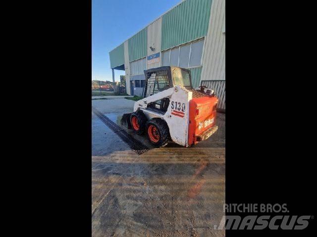 Bobcat S130 其他物料運輸工具