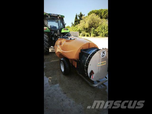 Calvet AR 2000 自走式噴霧機