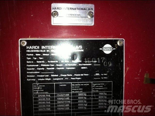 Hardi COMMANDER 牽引式噴霧機
