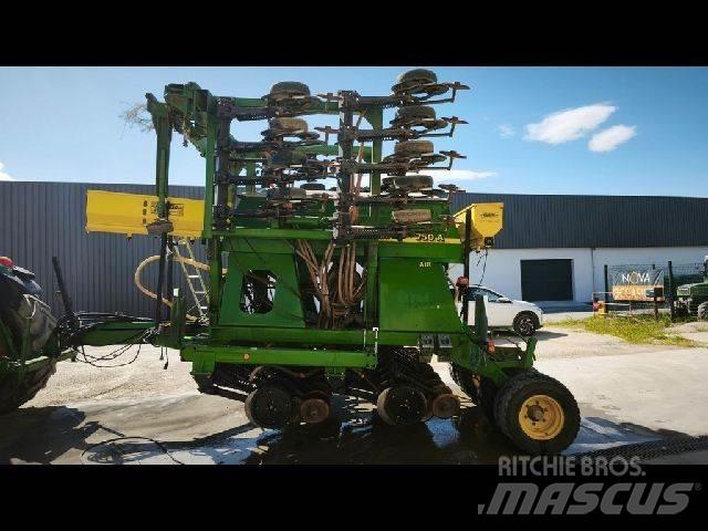 John Deere 750A 其他播種機和配件