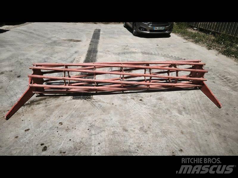 Kuhn  其他農業機械