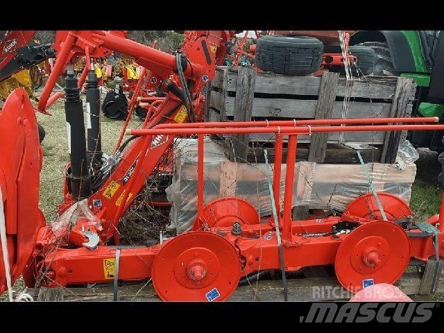 Kuhn 10812 耙與翻草機