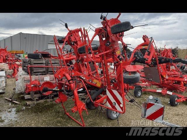 Kuhn 7902 耙與翻草機