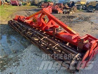 Kuhn HR404 耙車