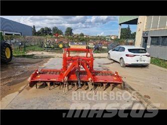 Kuhn HRB303D 耙車
