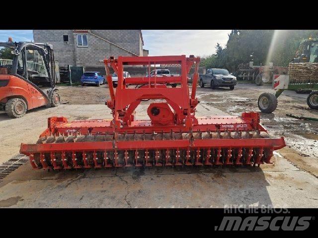 Kuhn HRB303D 耙車