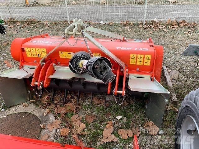 Kuhn TRP 145 田間拖曳