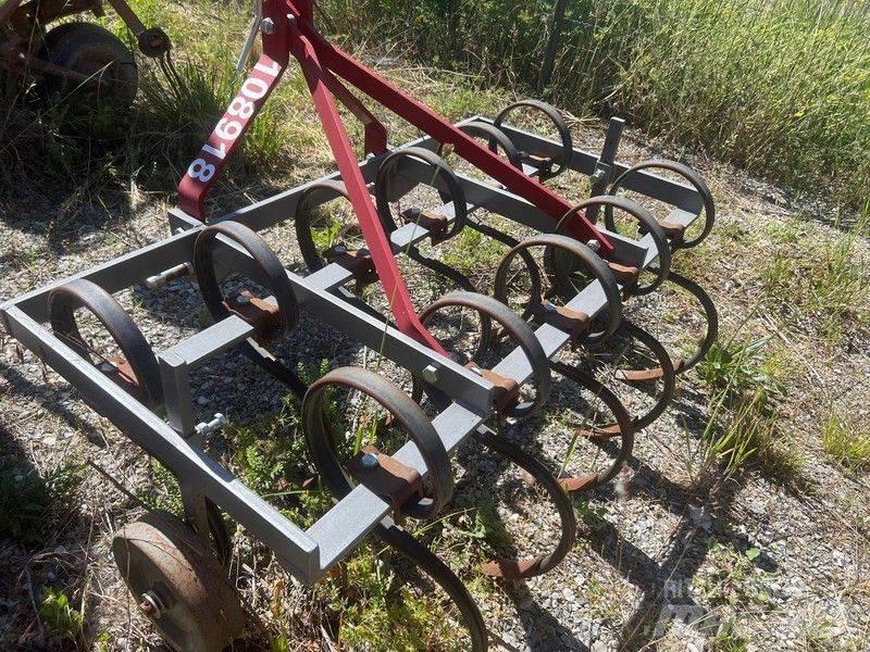 Morgnieux VSR 11 行栽作物中耕機