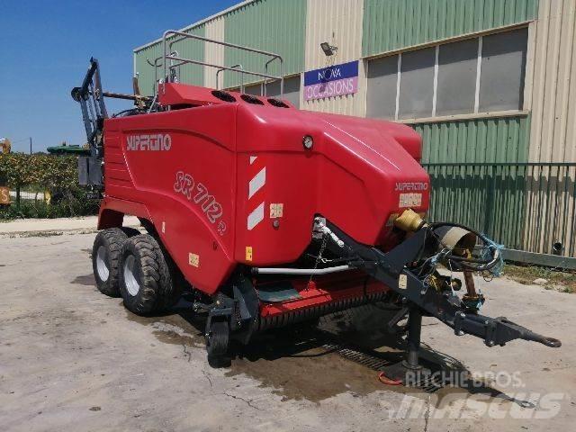 Supertino 712R 方形打捆機