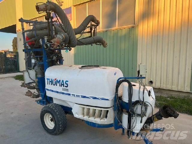 Thomas TTZ 800 牽引式噴霧機