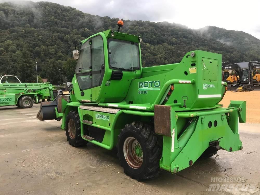 Merlo R38.16 伸縮臂操作車