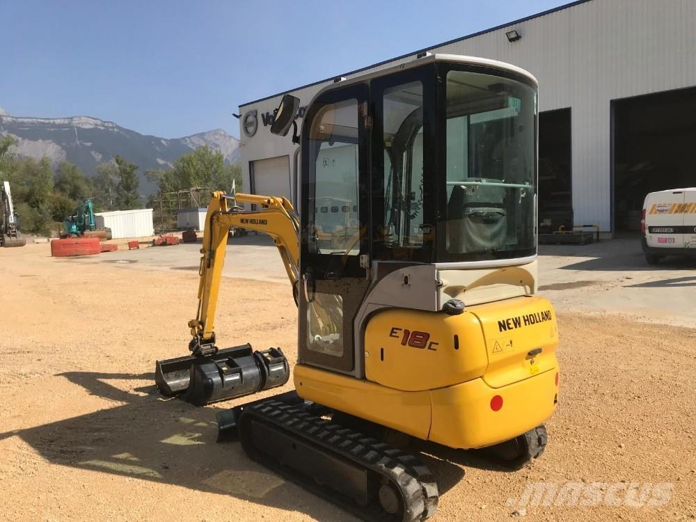 New Holland E18C 小型挖土機/掘鑿機<7t(小型挖掘機)