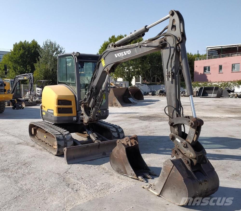Volvo ECR50D 小型挖土機/掘鑿機<7t(小型挖掘機)