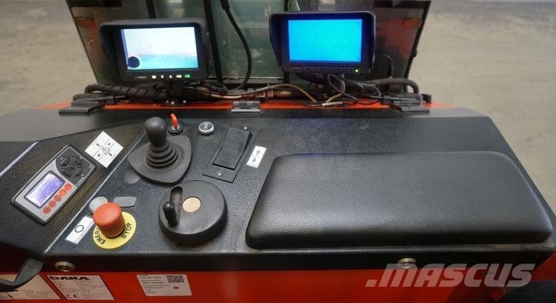 Baka EFV2500SO 自走式堆積機