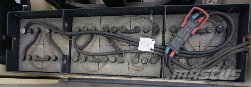 Hubtex S40E 鏟裝機