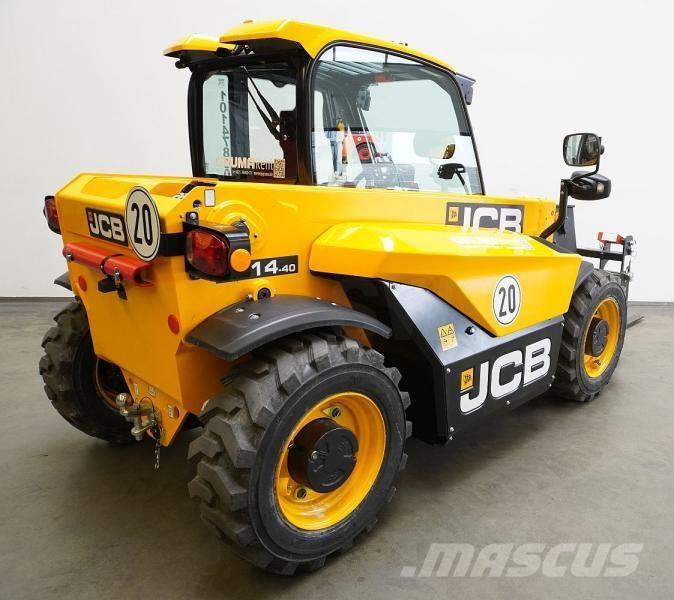 JCB 514-40 伸縮臂操作車