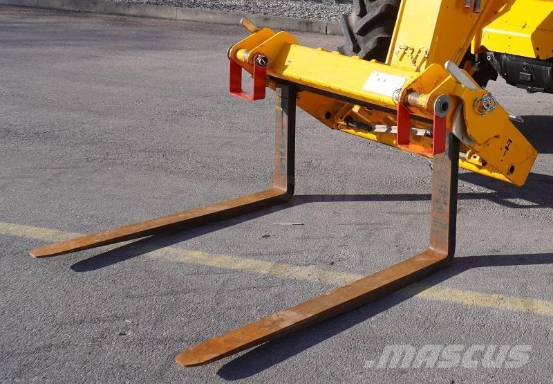 JCB 535-95 伸縮臂操作車