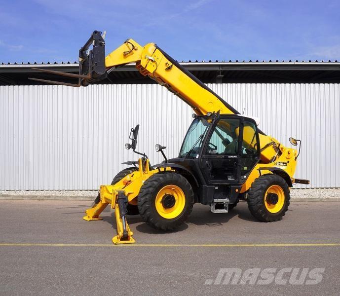 JCB 540-140 伸縮臂操作車