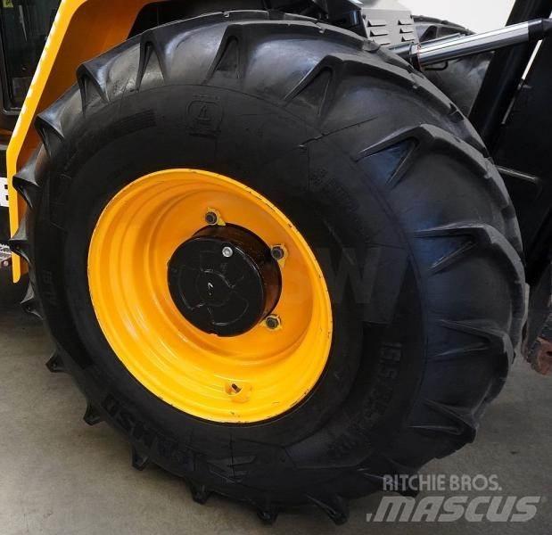 JCB 940-4 越野車