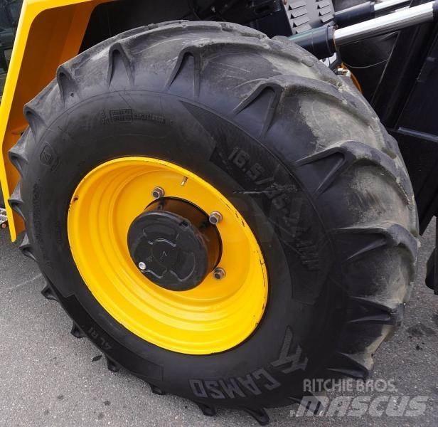 JCB 940-4 越野車