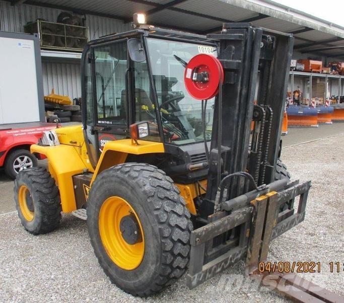 JCB 940-4 越野車