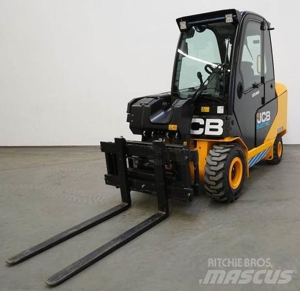 JCB TLT35-22E 伸縮臂操作車