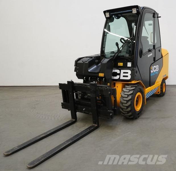 JCB TLT35-22E 伸縮臂操作車