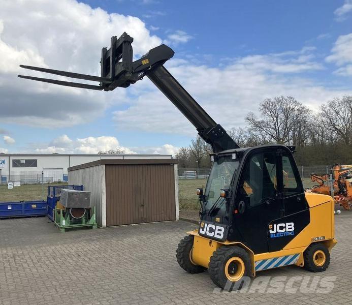 JCB TLT35-22E 伸縮臂操作車
