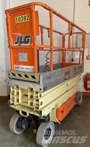 JLG 2030ES 曲臂高空作業車