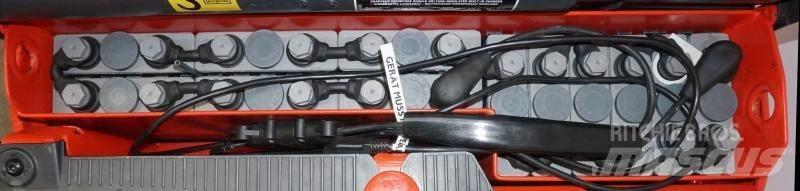 Linde L 10 379 自走式堆積機