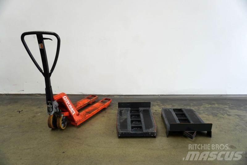 Linde M 23 手拉式油壓拖板車