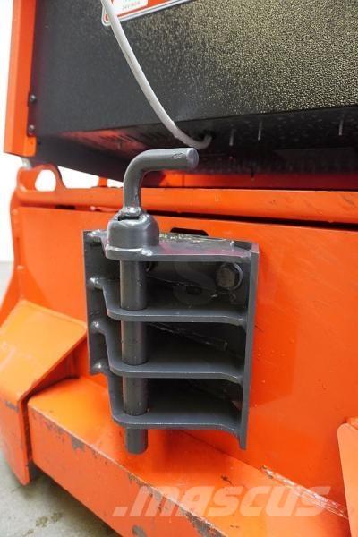 Linde P 30 132 牽引車