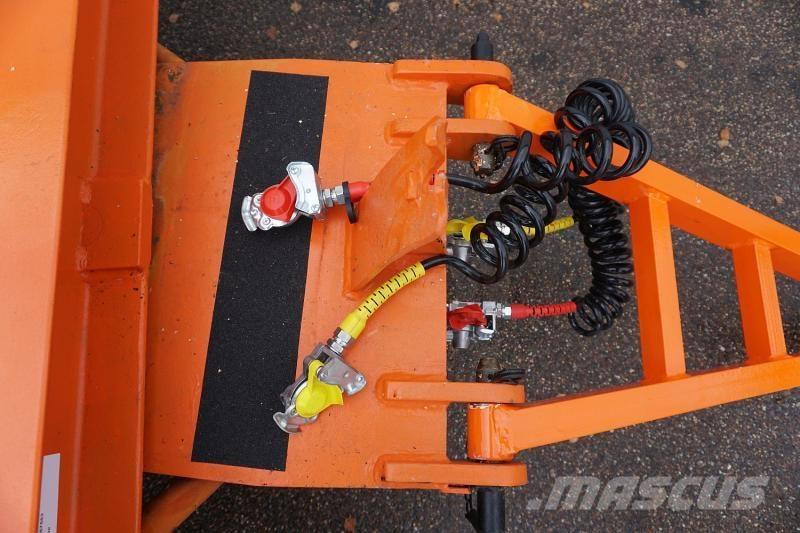 Mafi 1170-4 平板式/側卸式拖車